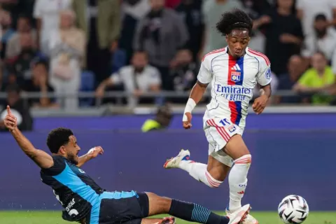 بهدف عكسي.. ليون يعبر مارسيليا في الدوري الفرنسي 